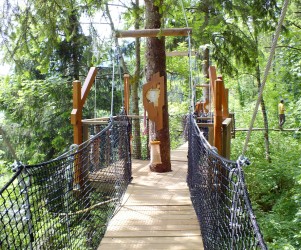 Signalétique touristique - Jeu ludo-sportif - Passerelle - Fabrication PIC BOIS