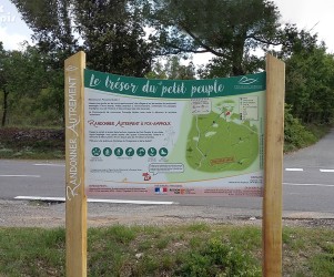 Signalétique touristique - Panneau d'information - Sentier famille - Fabrication PIC BOIS