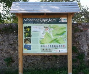 Signalétique touristique - Panneau d'information - Trois Lacs - Fabrication PIC BOIS