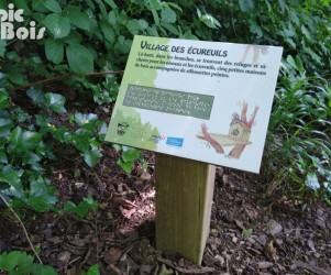 Signalétique touristique - Parcours sensoriel - Les écureuils - Fabrication PIC BOIS