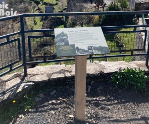 Signalétique touristique - Table de lecture - Château de Valon - Fabrication PIC BOIS