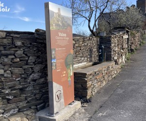 picbois – Totem – Château-village 12-Château de Valon Signalétique touristique - Totem - Château-village - Fabrication PIC BOIS