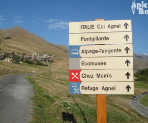 picbois-signaletique-05-queyras.jpg Signalétique touristique - SIL - Indications touristiques - Fabrication PIC BOIS