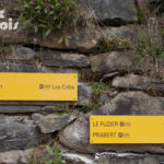 Directionnel sentier – Fixation rocher
