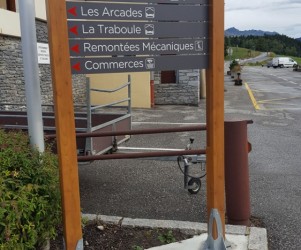Signalétique touristique - SIL - Indications station - Fabrication PIC BOIS