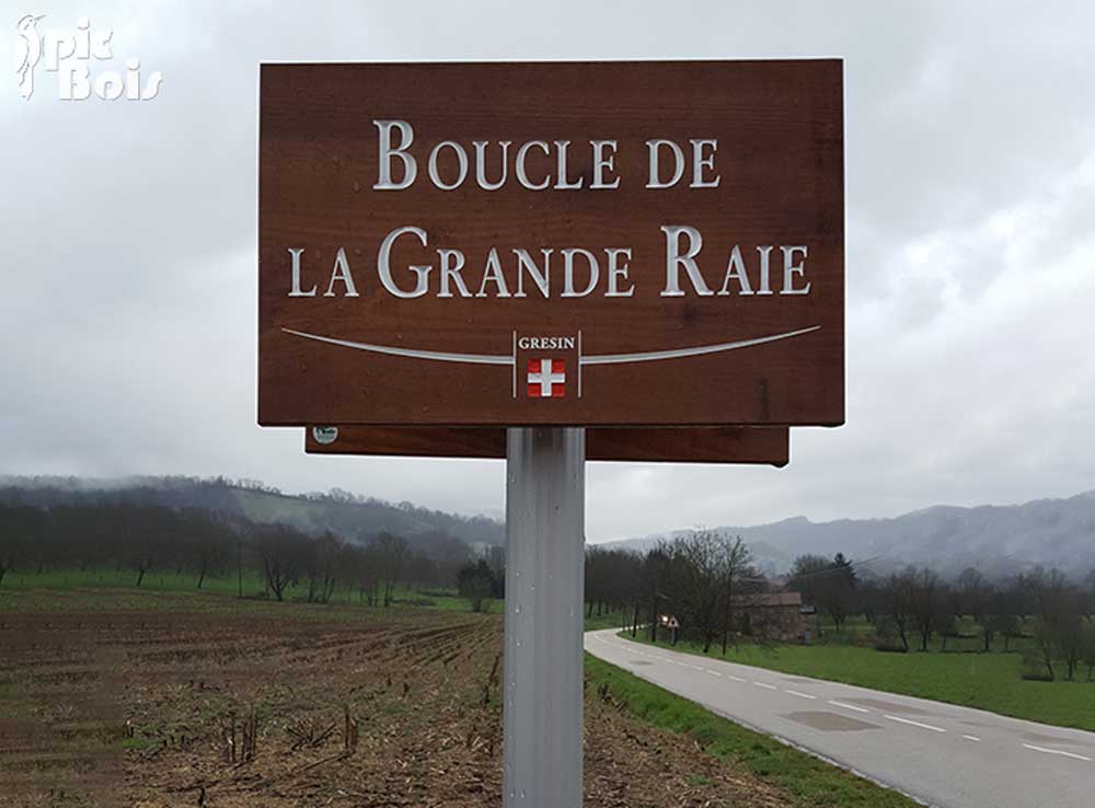 Signalétique touristique - Plaque de rue - Signalétique de rue - Fabrication PIC BOIS