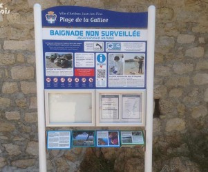 Signalétique touristique - Panneau d'affichage - Vitrine et BQR - Fabrication PIC BOIS