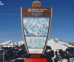 picbois-signaletique-point-de-rencontre-portes-du-soleil.jpg Signalétique touristique - Plan des pistes - Point de rencontre - Fabrication PIC BOIS