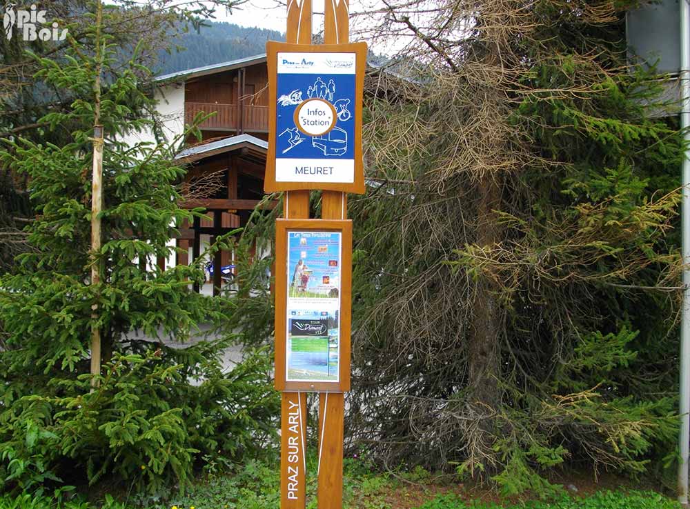 Signalétique touristique - Arrêt navette - Info station - Fabrication PIC BOIS