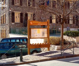 picbois-signaletique-saint-sauveur.jpg Signalétique touristique - Panneau d'affichage - Infos municipales - Fabrication PIC BOIS