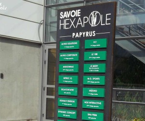 Signalétique touristique - Totem - Liste d'entreprises - Fabrication PIC BOIS