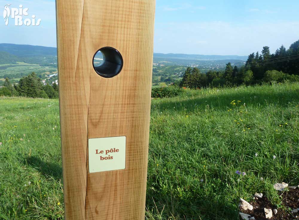 Signalétique touristique - Jeu ludo-sportif - Borne de visée - Fabrication PIC BOIS