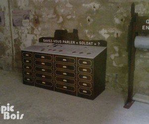 01-pays-de-gex-jeu-du-chemin-mobilier-interactif-avec-jeu-du-chemin.jpg Signalétique touristique - Mobilier interactif - Chemin Soldat - Fabrication PIC BOIS