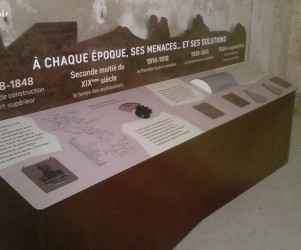 Signalétique touristique - Mobilier interactif - Fort l'Ecluse - Fabrication PIC BOIS