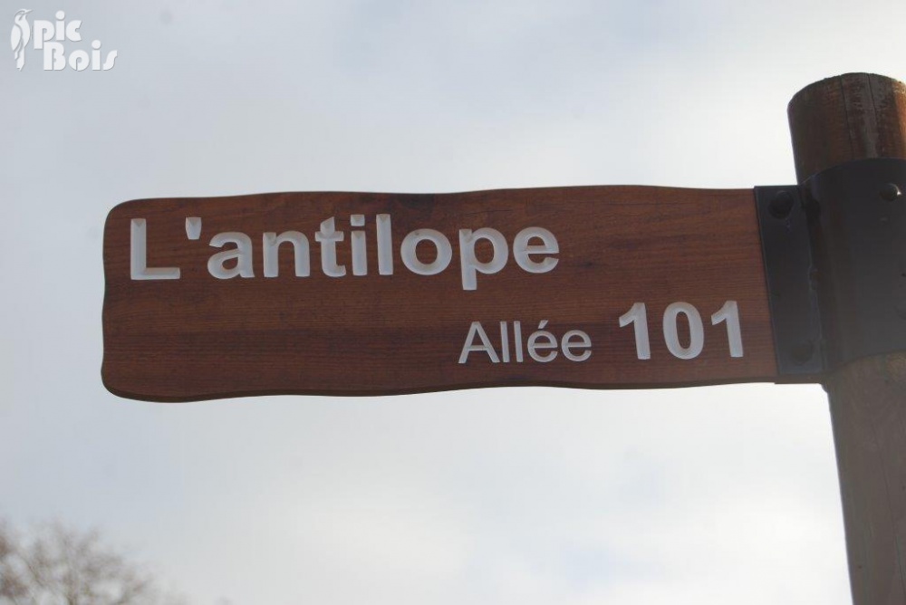 Signalétique touristique - Directionnel routier - Allée Parc - Fabrication PIC BOIS