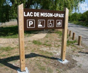 Signalétique touristique - Enseigne - Accueil du lac - Fabrication PIC BOIS