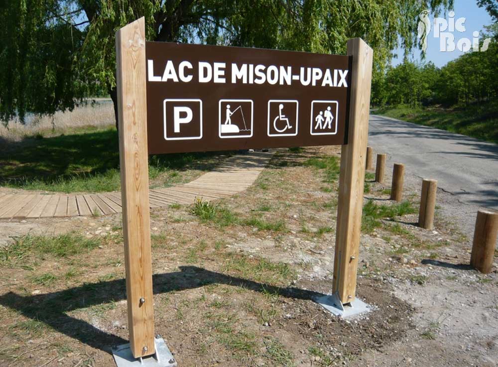 Signalétique touristique - Enseigne - Accueil du lac - Fabrication PIC BOIS