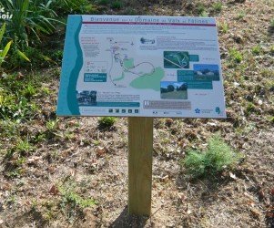 04-moustiers-sainte-marie-tables-de-lecture-presentation-boucle-du-domaine.jpg Signalétique touristique - Table de lecture - Boucle du Domaine - Fabrication PIC BOIS