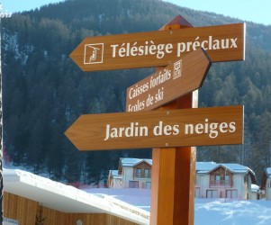 Signalétique touristique - Signalisation - Informations piétons  - Fabrication PIC BOIS