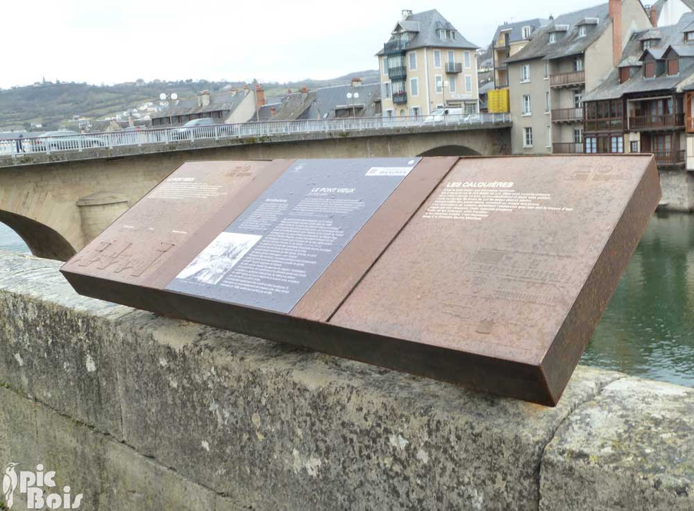 Signalétique touristique - Table de lecture - Parcours en ville - Fabrication PIC BOIS