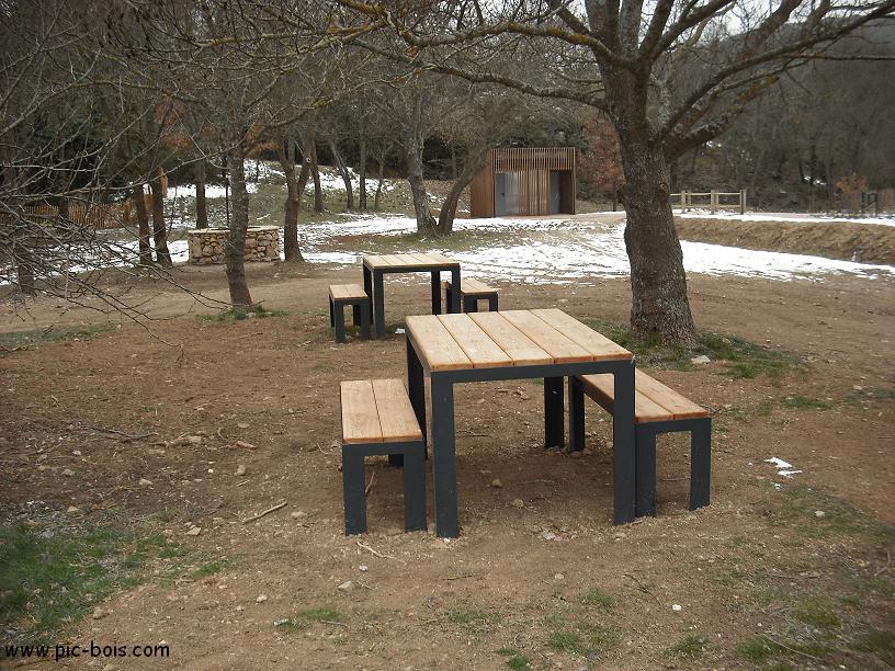 Signalétique touristique - Table de pique-nique - Table et bancs - Fabrication PIC BOIS