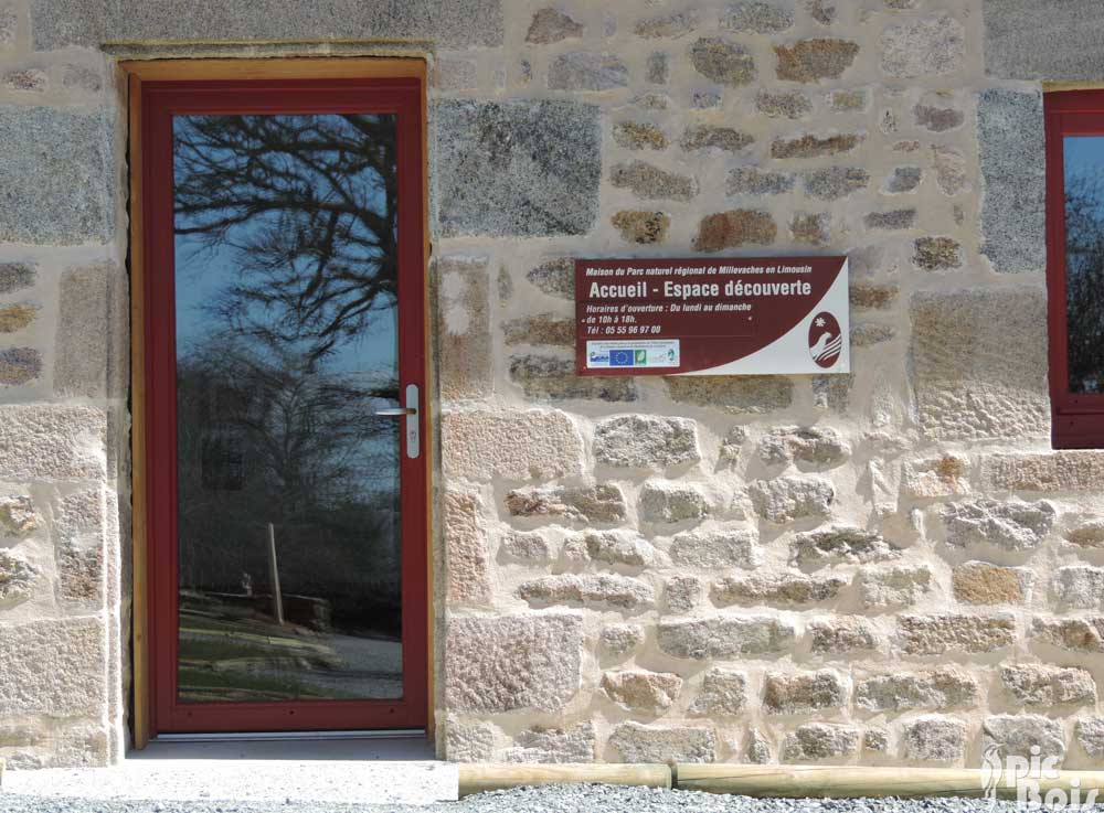 Signalétique touristique - Enseigne murale - Espace découverte - Fabrication PIC BOIS