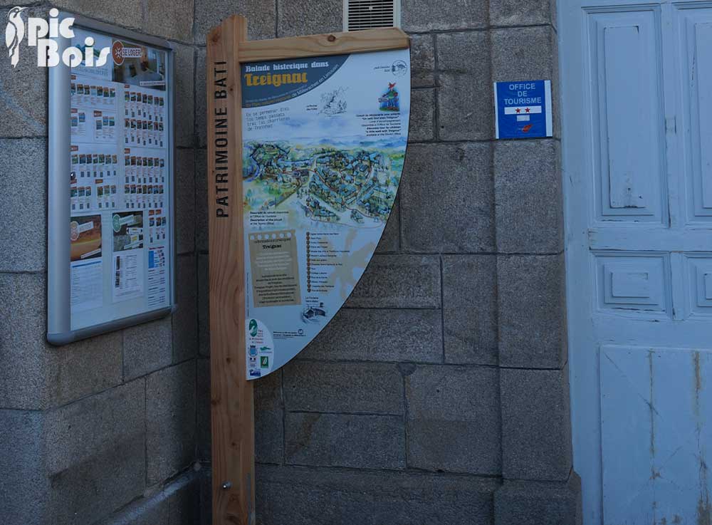 Signalétique touristique - Panneau d'information - Patrimoine bati - Fabrication PIC BOIS