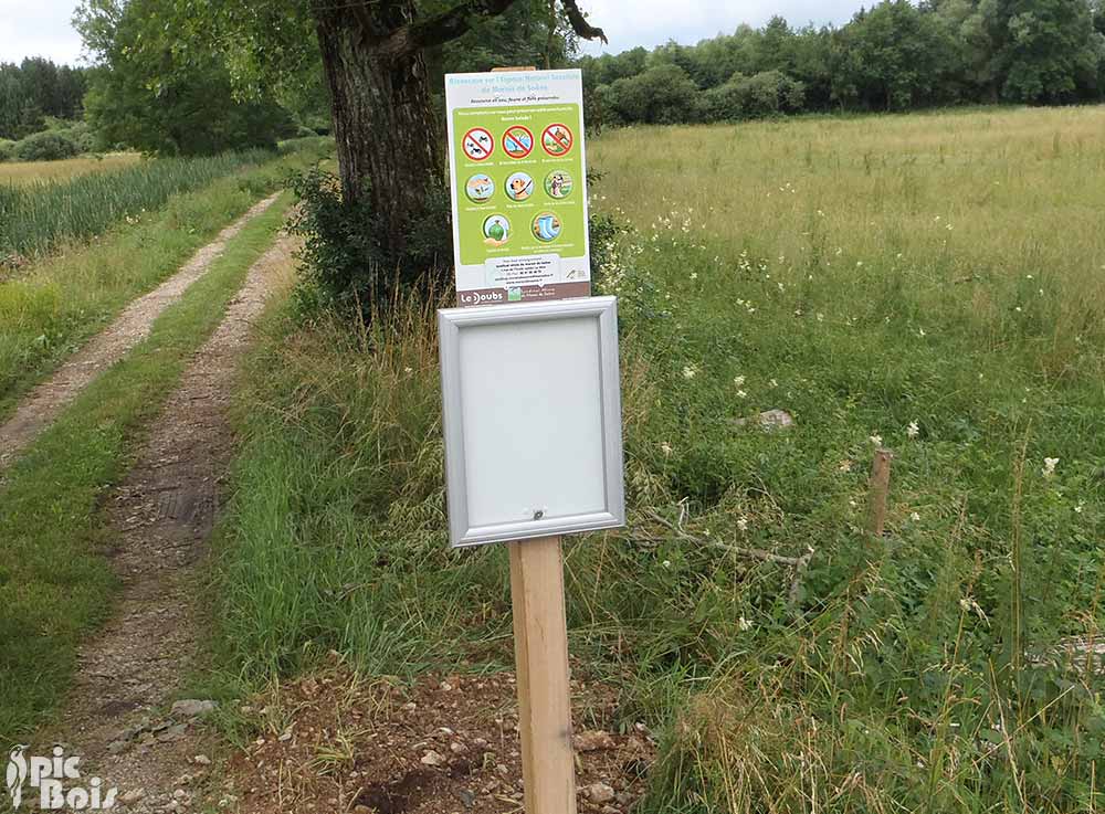 Signalétique touristique - Panneau d'information - Restrictions - Fabrication PIC BOIS