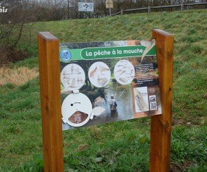 29-sizun-plaques-pivotantes-educatif-peche-a-la-mouche.jpg Signalétique touristique - Mobilier interactif - Pêche à la mouche - Fabrication PIC BOIS