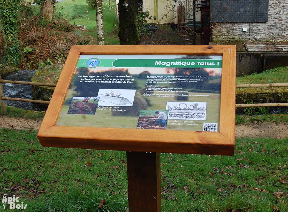 Signalétique touristique - Table de lecture - Le bocage - Fabrication PIC BOIS