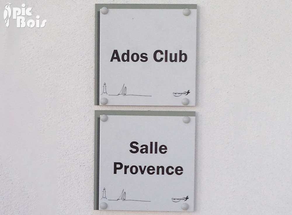 Signalétique touristique - Plaque de porte - Désignation salles - Fabrication PIC BOIS