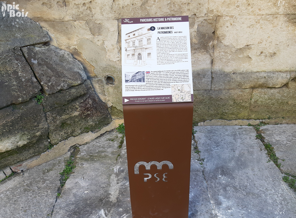 Signalétique touristique - Table de lecture - Parcours patrimoine - Fabrication PIC BOIS