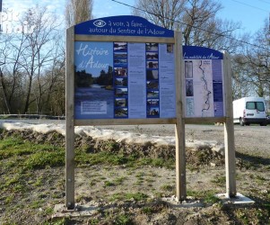 32-gers-panneaux-d-information-en-bois-informations-touristiques.jpg Signalétique touristique - Panneau d'information - A voir, à faire - Fabrication PIC BOIS