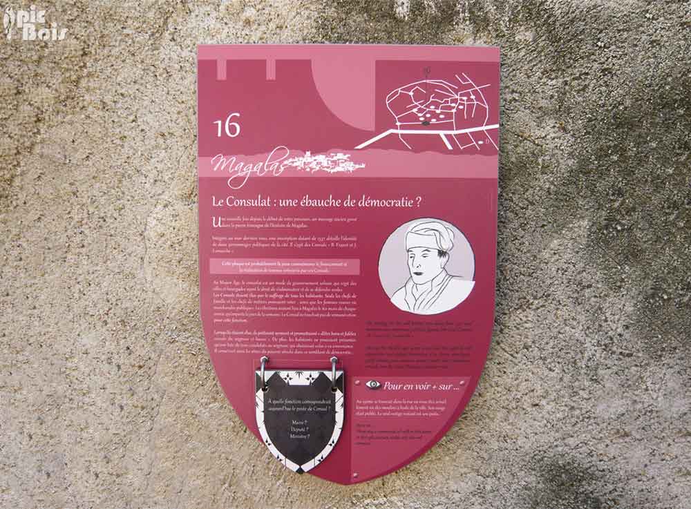 Signalétique touristique - Mobilier interactif - Le Consulat - Fabrication PIC BOIS