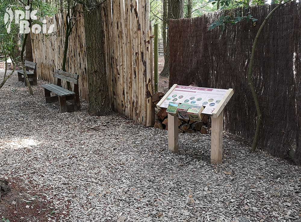 Signalétique touristique - Mobilier interactif - Pupitre avec BQR - Fabrication PIC BOIS