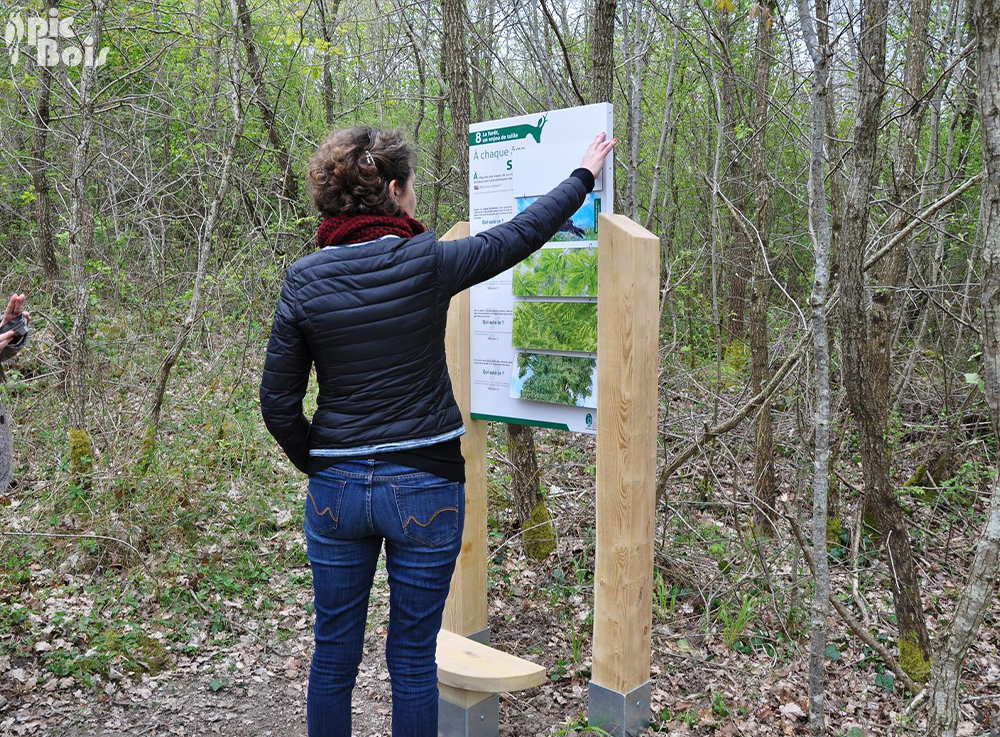 Signalétique touristique - Mobilier interactif - Forêt et enjeux - Fabrication PIC BOIS