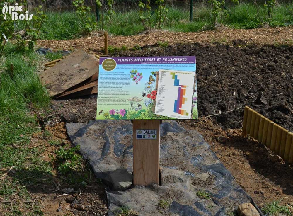 Signalétique touristique - Table de lecture - Plantes méllifères - Fabrication PIC BOIS