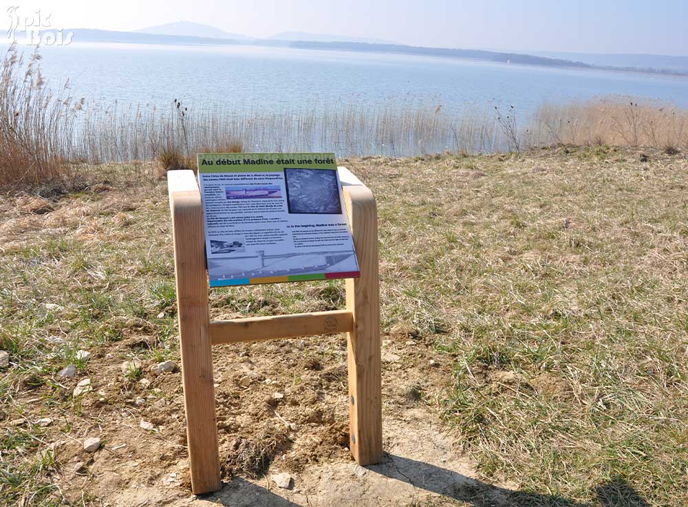 Signalétique touristique - Table de lecture - Paysages de mémoire - Fabrication PIC BOIS