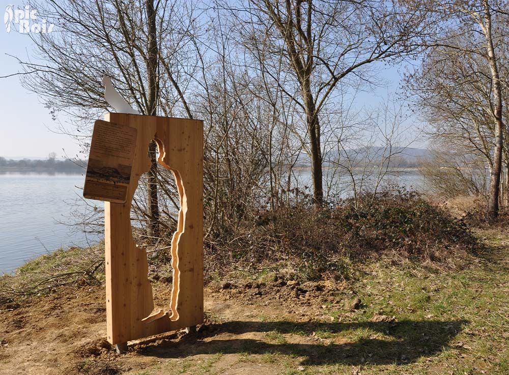 Signalétique touristique - Totem - Découverte autour du lac - Fabrication PIC BOIS