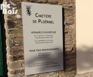 Signalétique touristique - Enseigne murale - Horaires ouverture - Fabrication PIC BOIS