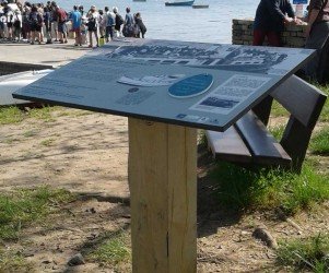 Signalétique touristique - Table de lecture - Bâteau de pêche - Fabrication PIC BOIS