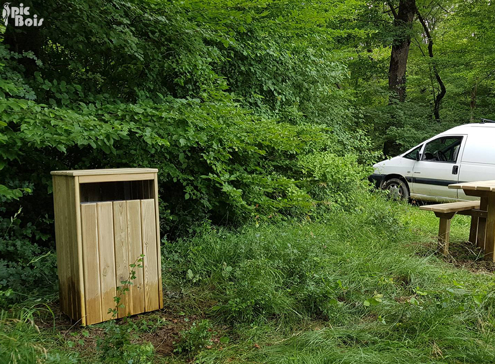 Signalétique touristique - Corbeilles - Corbeille en bois - Fabrication PIC BOIS