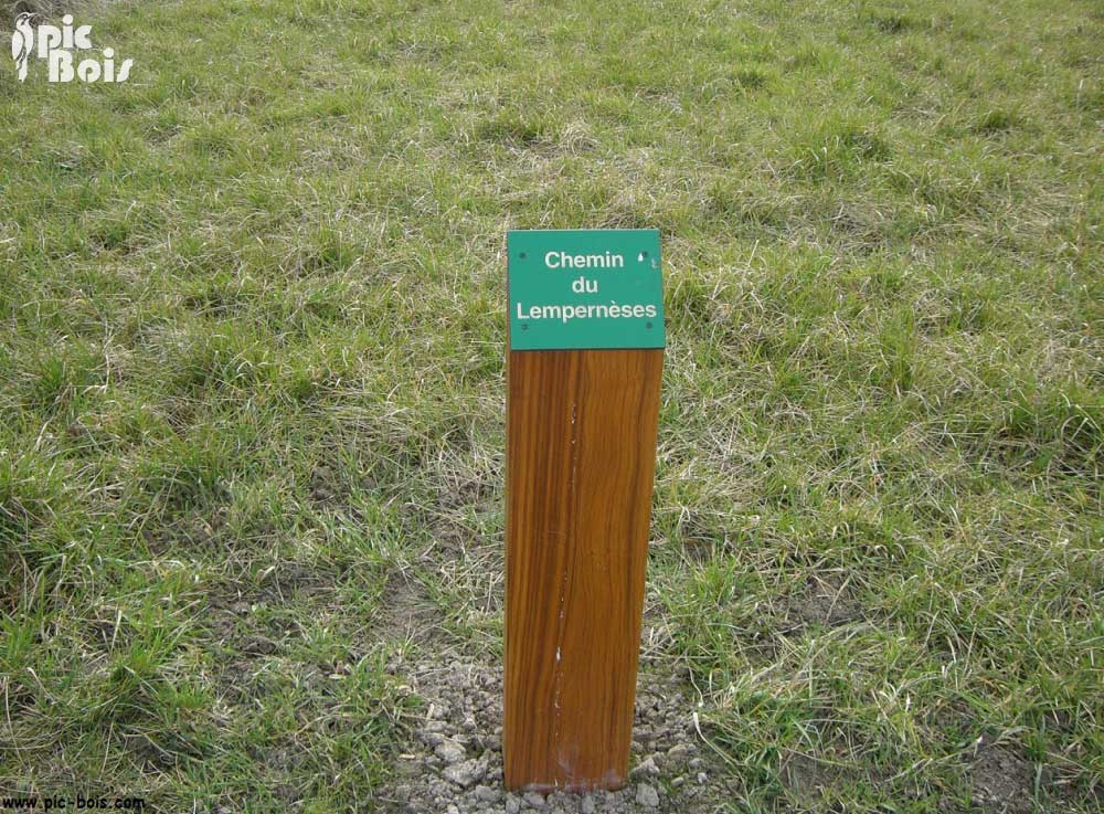 Signalétique touristique - Balisage - Repère chemin - Fabrication PIC BOIS