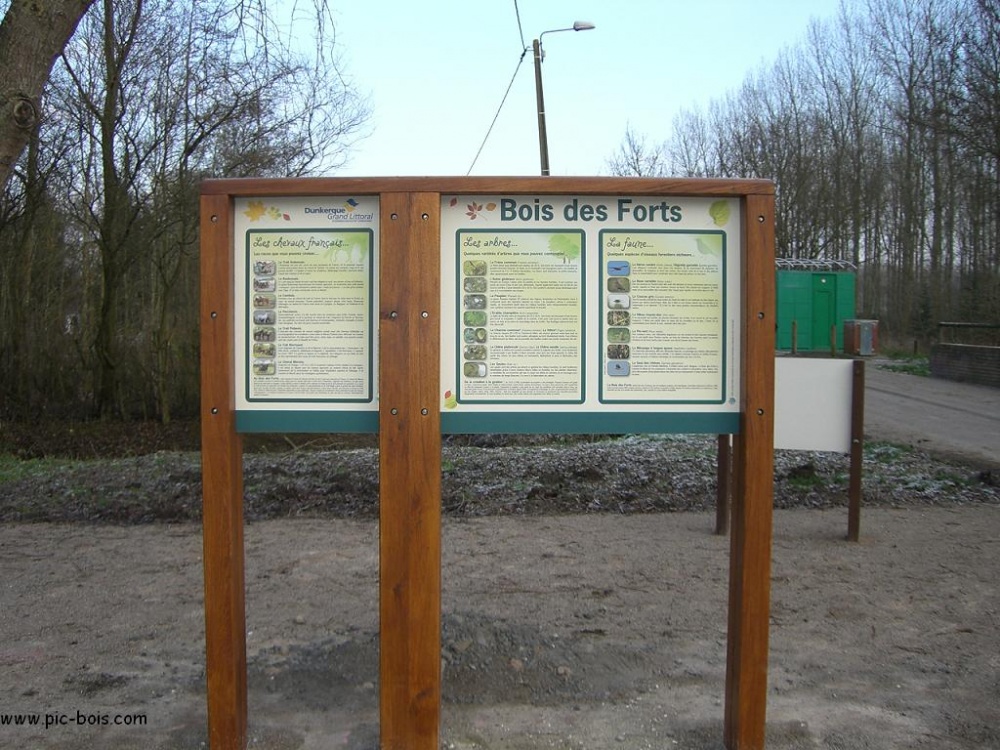 Signalétique touristique - Panneau d'information - Bois des Forts - Fabrication PIC BOIS