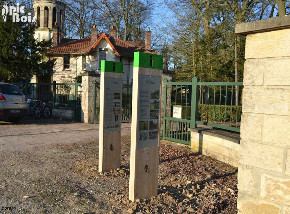 Signalétique touristique - Totem - Faune et flore du parc - Fabrication PIC BOIS
