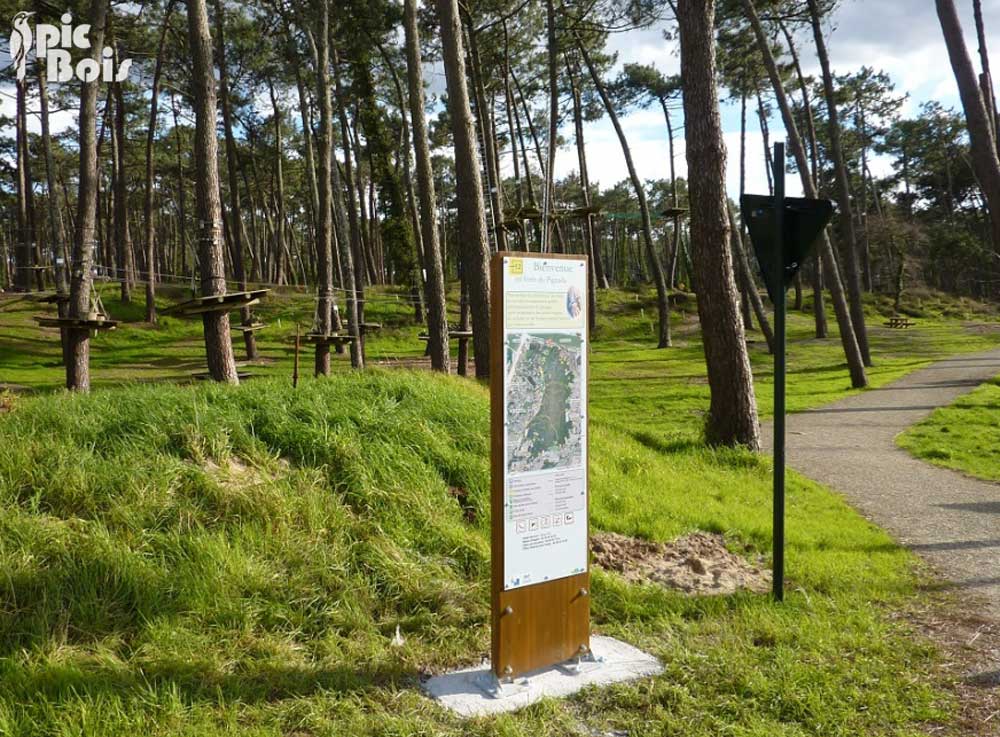 Signalétique touristique - Totem - Parcours de découverte - Fabrication PIC BOIS