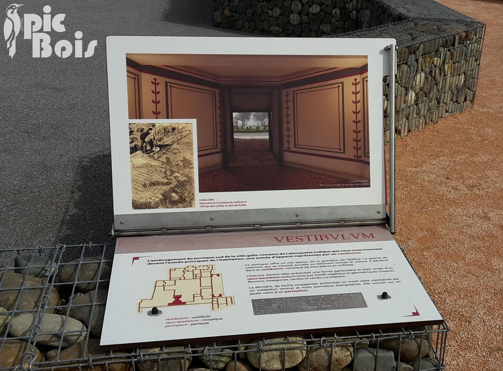 Signalétique touristique - Mobilier interactif - Quartier antique - Fabrication PIC BOIS