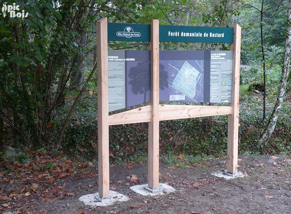 Signalétique touristique - Panneau d'information - Bois de Bastard - Fabrication PIC BOIS