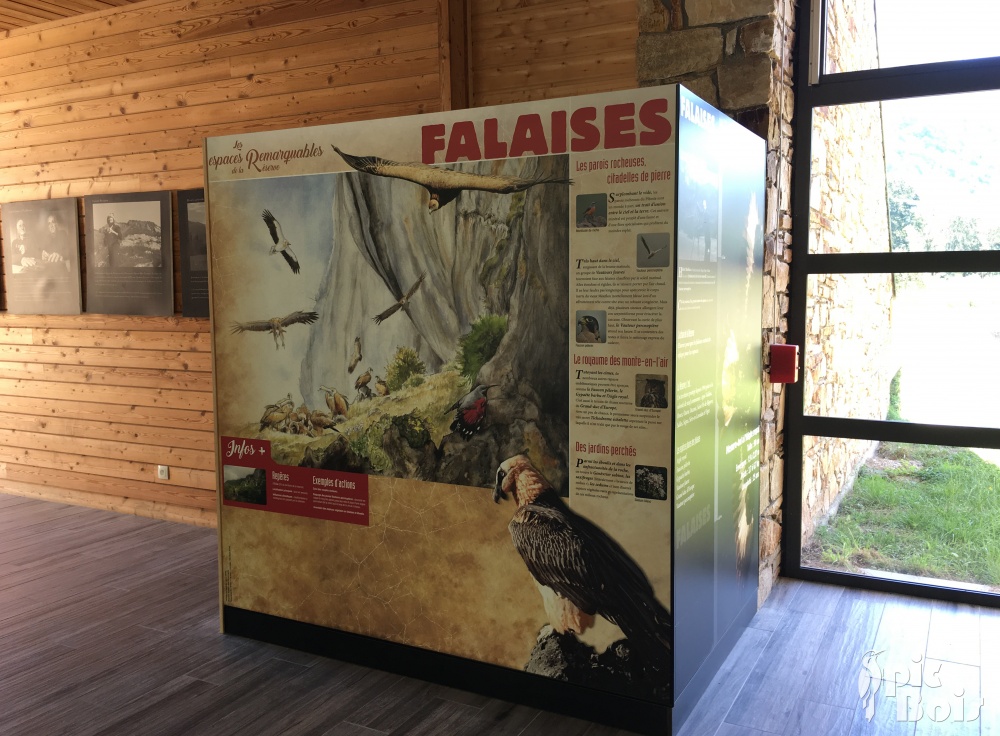 Signalétique touristique - Caisson - Cloison fixe - Fabrication PIC BOIS