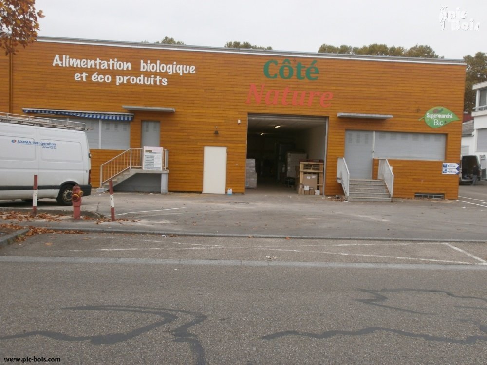 Signalétique touristique - Enseigne murale - Devanture magasin - Fabrication PIC BOIS
